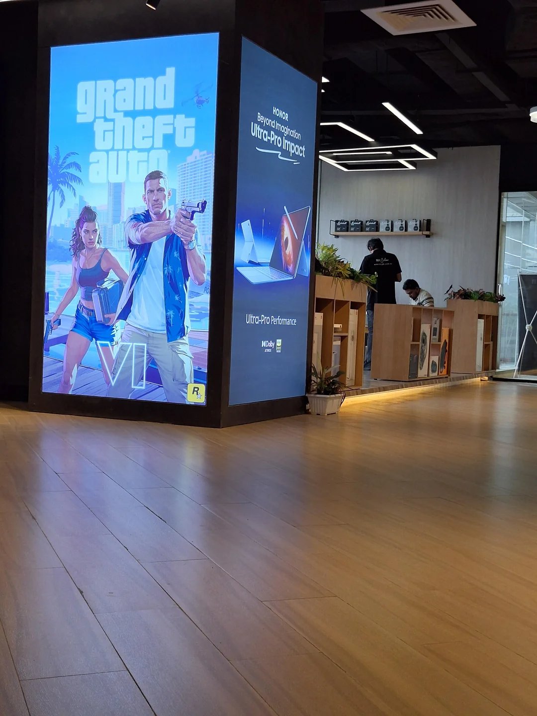 《GTA6》广告惊现孟加拉国商场疑似店家私自宣传  