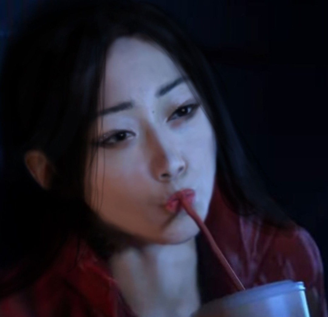 玩家爆改《星际:异端先知》光头女主 变绝美容颜